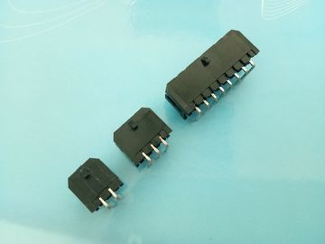 चीन Right Angle Waterproof Automotive Connectors DIP Wafer Automotive Wire Connectors फैक्टरी